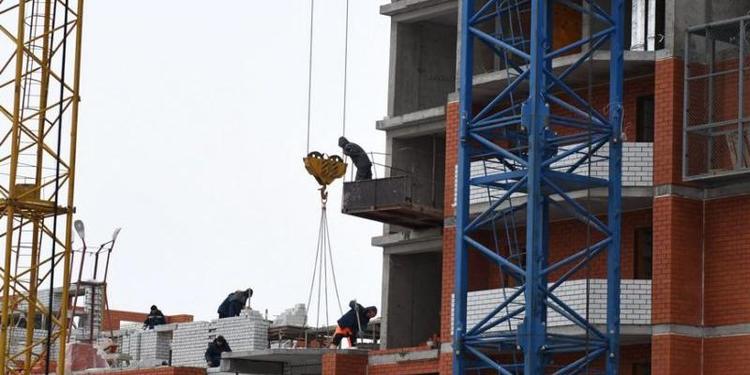 Ввод жилья в России впервые превысил 100 млн кв. м за год