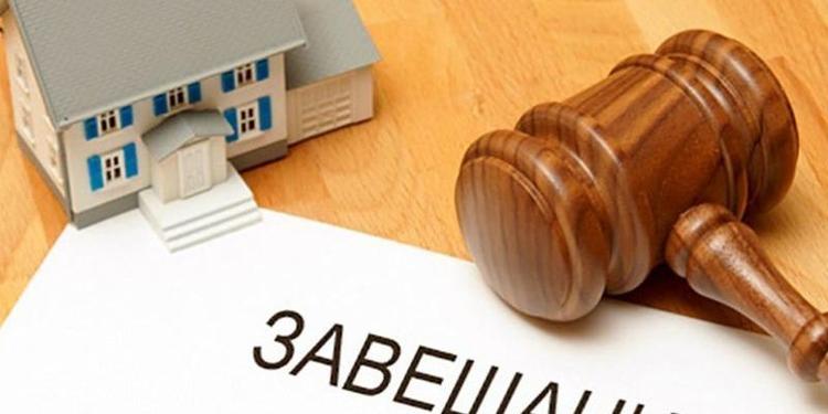 Женщина завещала дом двум своим сыновьям, но одного из них она пережила: кому достанется наследство