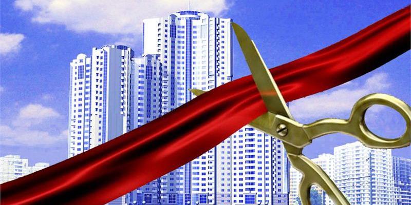 Застройщик, управляющая компания и новосел: роковой треугольник. Кто за что отвечает при передаче новостройки дольщику?