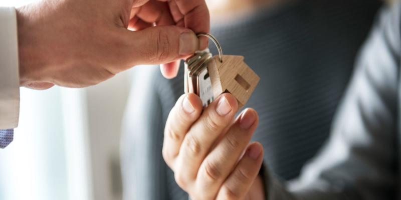 Что изменилось для собственников в правилах сдачи квартир в наем: разбираем решения Конституционного суда