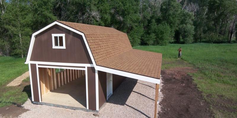 Что можно строить на садовом участке, а что нельзя: два новых примера из решений Верховного суда РФ