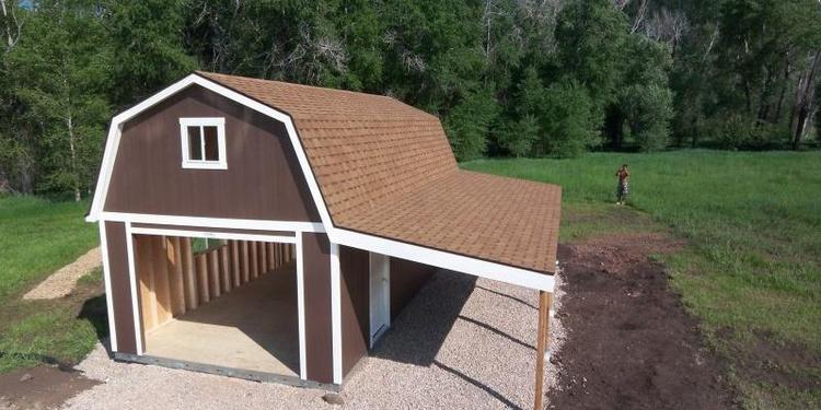 Что можно строить на садовом участке, а что нельзя: два новых примера из решений Верховного суда РФ