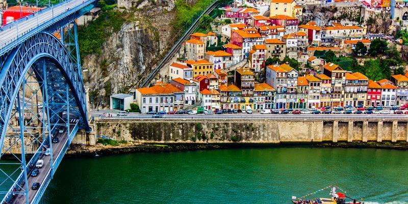 Португалия продлила льготный налоговый режим для иностранцев ещё на год