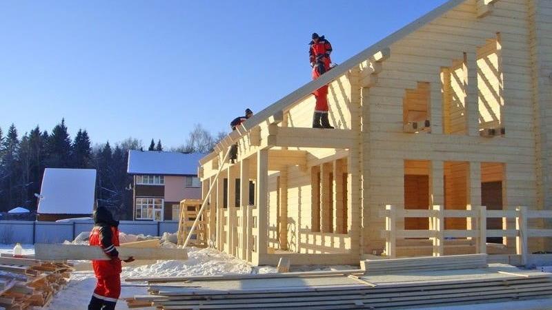 Cтроительство домов заметно подорожало. Что будет с ценами в 2024-м