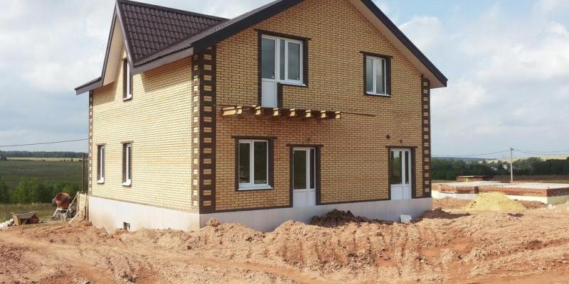 В России подешевело строительство домов. Ждать ли снижения в 2023-м?