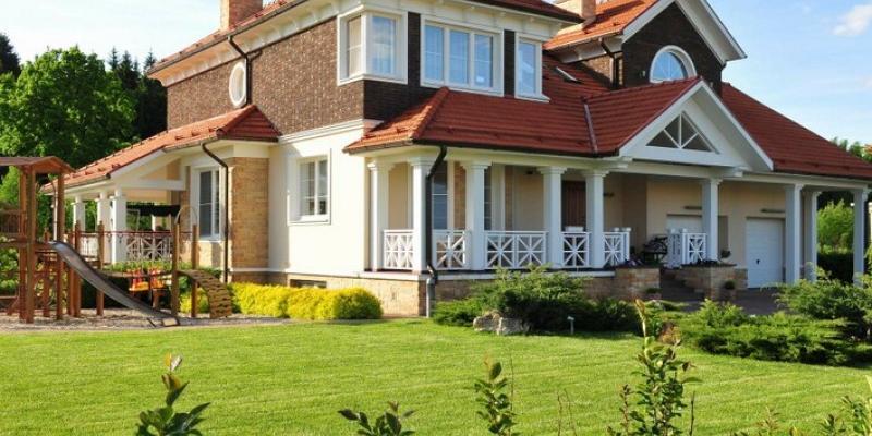 Жадность застройщиков переключила внимание россиян на загородное жилье